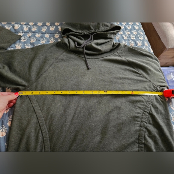 Women Lucy Cowl Neck Sweatshirt - Picture 4 of 5